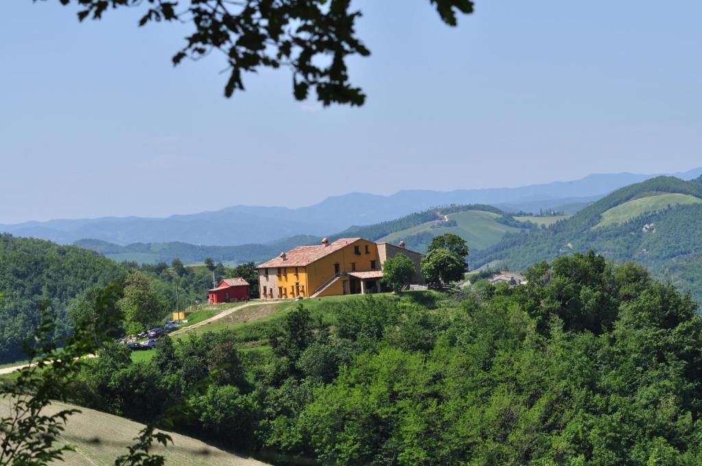 Girfalco Country House Bed & Breakfast Urbino Luaran gambar