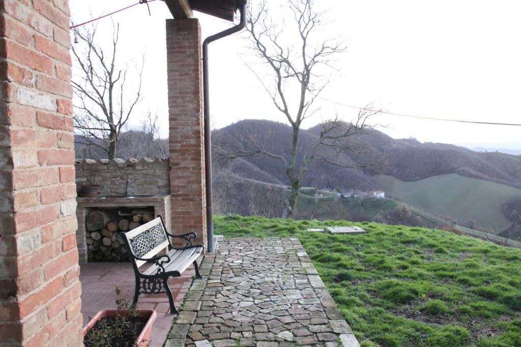 Girfalco Country House Bed & Breakfast Urbino Luaran gambar