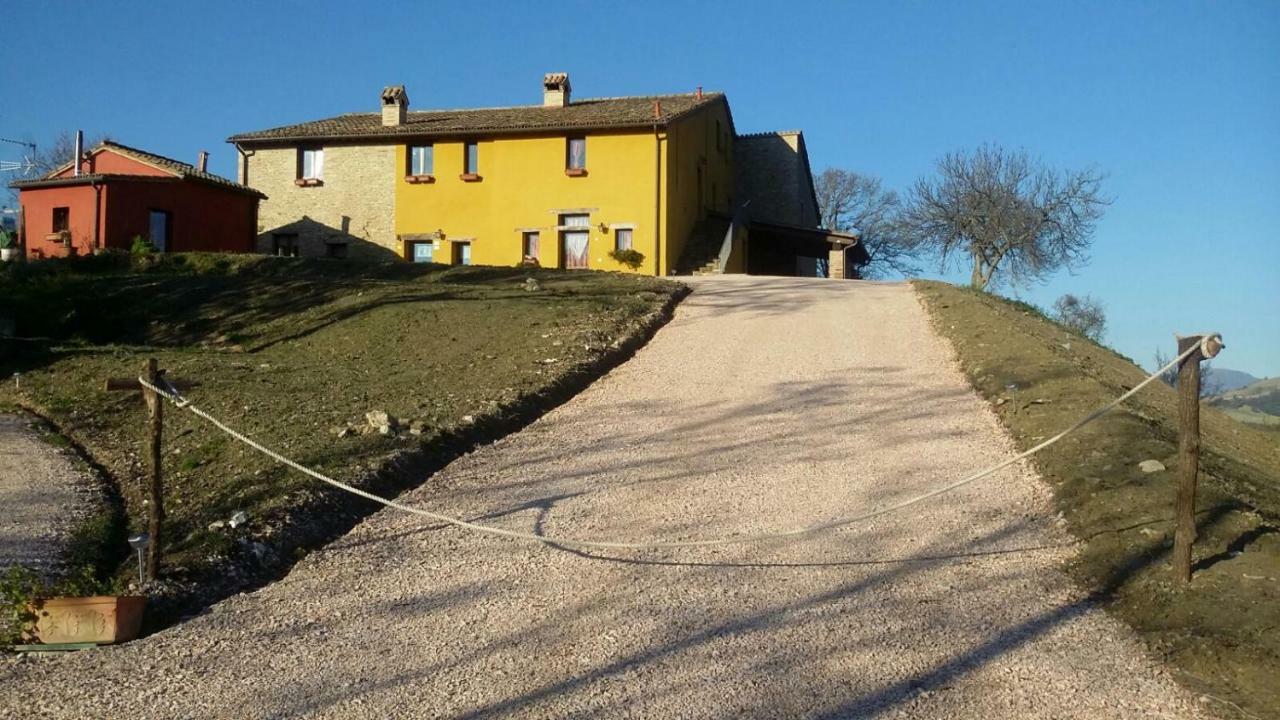Girfalco Country House Bed & Breakfast Urbino Luaran gambar