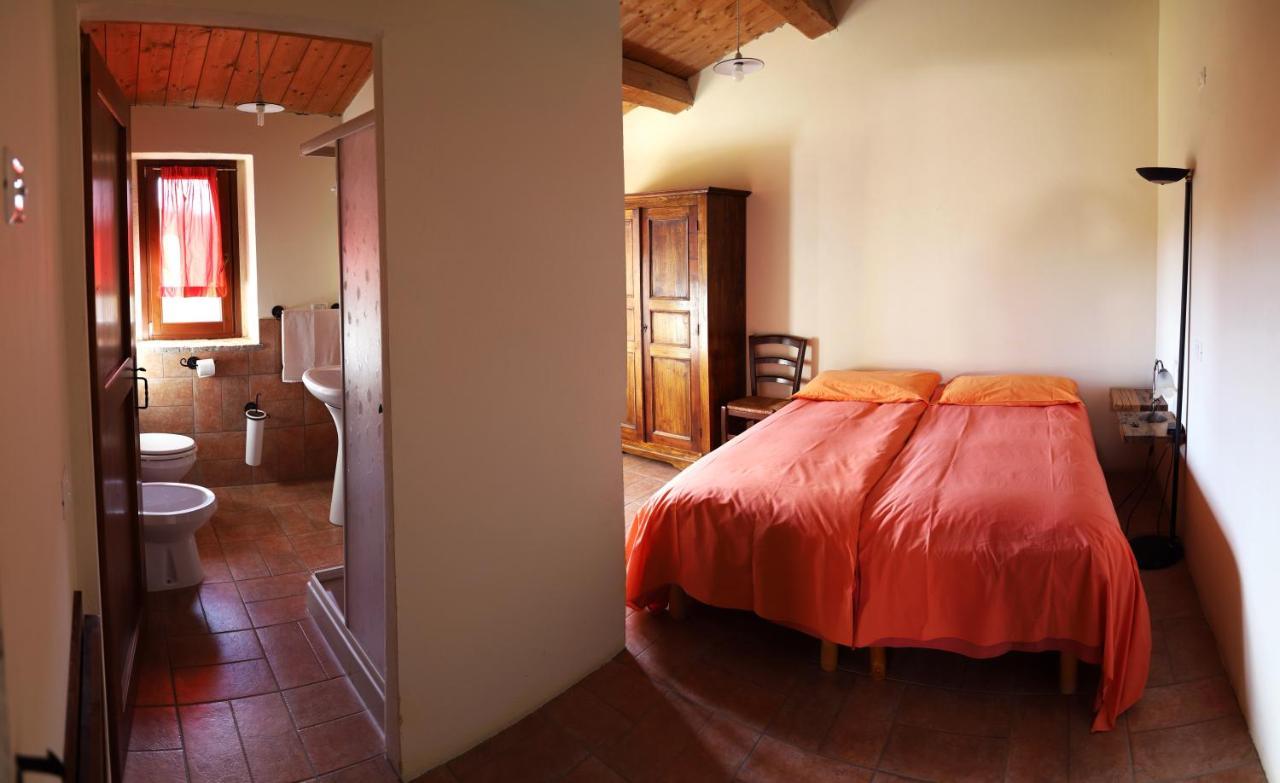 Girfalco Country House Bed & Breakfast Urbino Luaran gambar